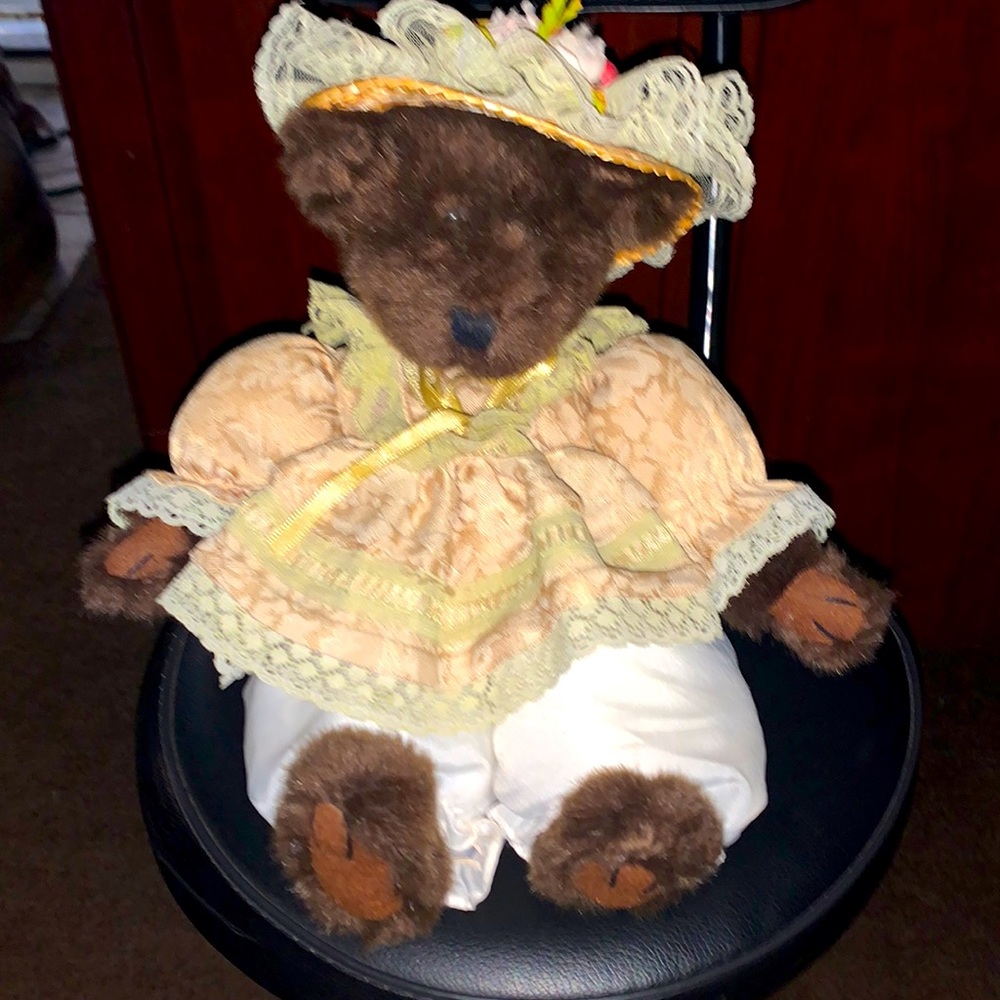 Oriental Trading Company Musical Bear in Vintage Hat and Dress